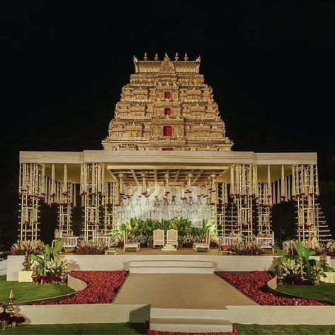 Wedding Mandapam, Mandap Wedding, Red Weddings, Engagement Decor, Wedding Stage Backdrop, Wedding Decor Photos, Maternity Shoots, Grand Wedding, Mandap Decor