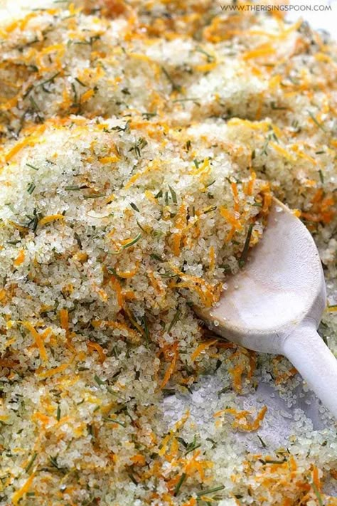 Rosemary, Orange & Thyme Flavored Herb Salt (Easy Finishing Salt For Food Gifts) Flavored Salts Recipes, Herb Salt Recipe, Flavored Salt, Herb Salt, Infused Salt, Salt Scrubs, Gourmet Salt, Spice Mix Recipes, Flavored Salts