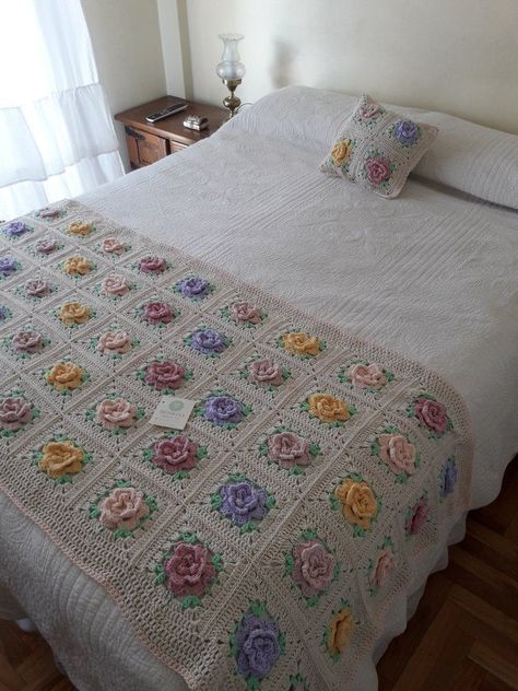 Colorful Crochet Bedsheets to Brighten Your Room https://youtu.be/JkseRhCYJac?si=p7tHUKoqe5zY6g0g Bedsheets Designs, Crochet Bedsheets, Crochet Bed, Crochet Blanket Chevron, Boho Crochet Patterns, Yarn Flowers, Bed Spread, Easy Crochet Patterns Free, Crochet Bedspread