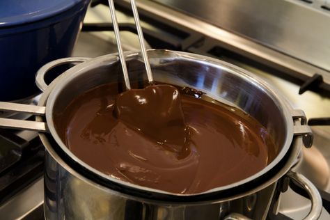 How to Turn Semisweet Baking Chocolate Into Milk Chocolate Icebox Cookie Recipe, Milk Chocolate Recipes, Bakers Chocolate, Baked Chips, Homemade Caramel, Homemade Candies, Semi Sweet Chocolate Chips, Milk Chocolate Chips, Waffle Recipes