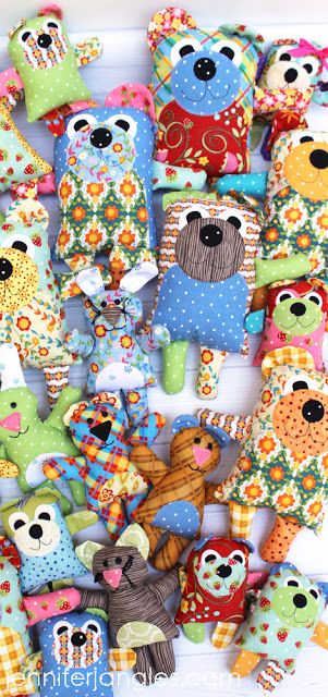 Pillow Dolls Pattern, Stuffed Animals Made From Old Shirts, Stuffy Toys, Jennifer Jangles, Diy Fidgets, Fidget Mats, Handmade Softies, Plush Making, Pocket Sewing