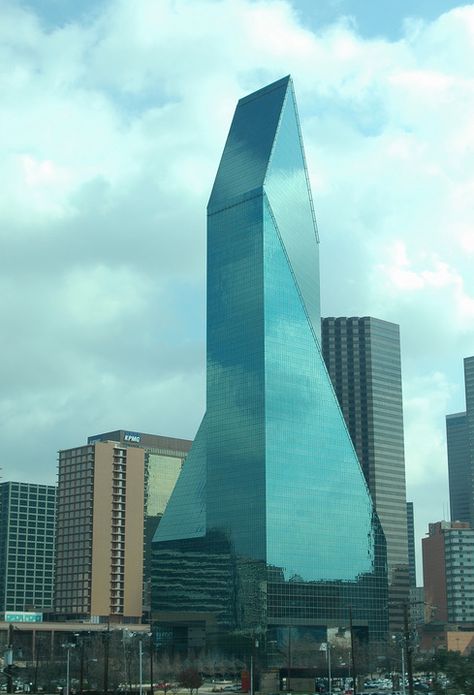 I also worked in this building - Downtown Dallas, TX - I worked in this building (Fountain Place) designed by I.M. Pei. Fountain Plaza, Dallas Texas Skyline, Dallas Travel, I M Pei, Dallas Skyline, Unusual Buildings, Grand Prairie, Downtown Dallas, Dallas Fort Worth