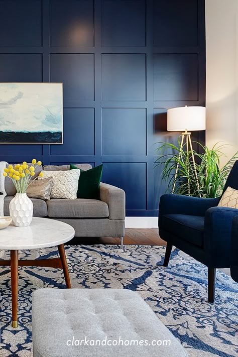 Blue Accent Wall Living Room, Blue Accent Wall, Navy Living Rooms, Navy Blue Living Room, Modern Family Rooms, Blue Accent Walls, Blue Living Room Decor, Accent Walls In Living Room, Mid Century Modern Living Room