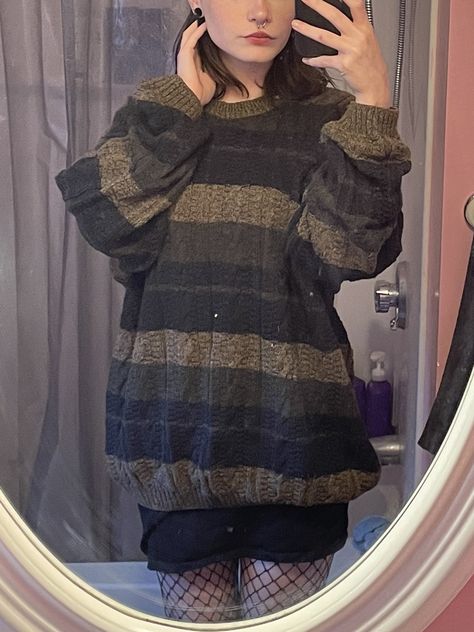 Grunge Knitted Sweater, Actual 90s Grunge, Big Sweater Outfit Grunge, Striped Sweater Outfit Grunge, Oversized Grandpa Sweater Outfit, Crochet Sweater Grunge, Grunge Crochet Sweater, Crochet Baggy Sweater, Big Sweater Aesthetic