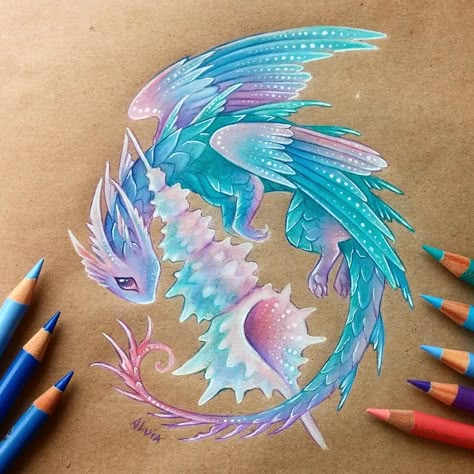 Alvia Alcedo : Photo Alvia Alcedo, Cute Dragon Drawing, Creature Drawings, Dragon Pictures, Dragon Artwork, Cute Dragons, Mythical Creatures Art, Dragon Drawing, Arte Fantasy