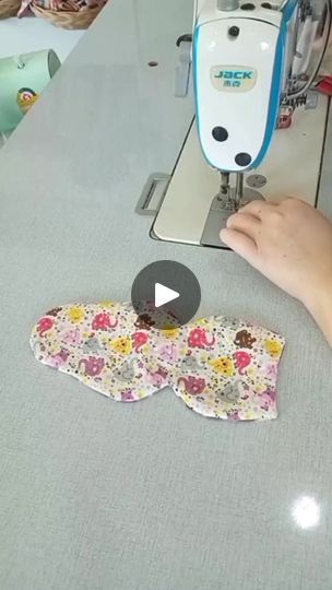 50K views · 453 reactions | coin purse sewing idea is very easy! Teaching how to sew a coin purse | diybyrutchanoo | How to make a coin purse #diy #handmade #diycoinpurse #sewingideas #sewingtips #sewingtutorial #sewingtricks #sewingprojects #sewing | Diy By.rutchanoo Sew A Coin Purse, Coin Purse Sewing, Diy Coin Purse, Purse Diy, Purse Sewing, 50k Views, Sewing Purses, Sewing Diy, How To Sew