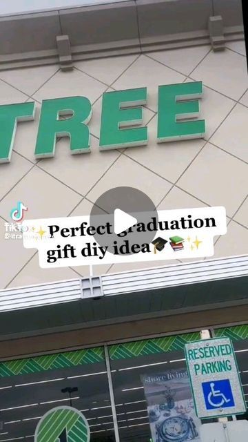 Grade 8 Grad Decorating Ideas, Diy Preschool Graduation Gifts, Dollar Store Graduation Gifts, Graduation Lei Ideas Candy, Graduation Gift Ideas College Diy, Graduation Gift Ideas Diy Creative, Last Minute Graduation Gifts, Dollar Tree Graduation Gifts, Diy Graduation Gifts For Boys