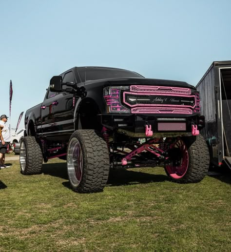 Good Trucks, Truck Customization Ideas, Dream Trucks Ford, Big Lifted Trucks, Truck Stuff, Modified Trucks, Girly Trucks, Trucks Chevy, Aesthetic Truck