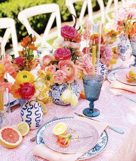 Blue White Vase Flowers, Bright Floral Tablescape, Colorful Floral Tablescape, Wedding Table Colorful, Bridal Shower Ideas Colorful, Colorful Bridal Shower Decorations, Bright Baby Shower Ideas, Bright Color Baby Shower Ideas, Bridal Shower Colorful