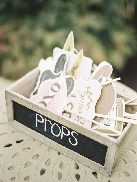 Engagement Party Photo Props, Wedding Photo Props Diy, Wedding Photobooth Props, Photo Booth Props Wedding, Photo Props Ideas, Photo Props Wedding, Selfie Props, Birthday Party Drinks, Selfie Station