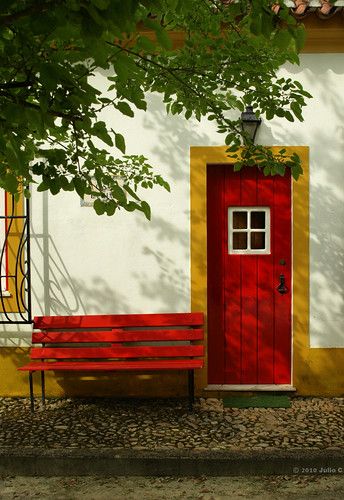 Red Bench, Cool Doors, Old Doors, Red Door, Beautiful Doors, Windows And Doors, Ramen, Portal, Front Door