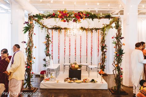 Beautiful rustic flower mandap Mandap Backdrop Floral Design, Rustic Wedding Mandap, Rustic Mandap Decor, Minimalist Mandap, Simple Mandap Design, Diy Mandap, Flower Mandap, Nikkah Decor, Vidhi Mandap