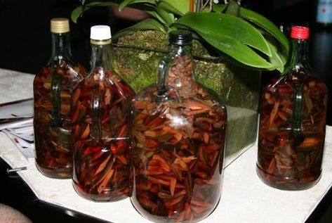 Cheap Liquor, Sleep Drink, Dominican Food, Filipino Desserts, Cuban Recipes, Latin Food, Alcohol Recipes, Adult Drinks, Banana Bread Recipes