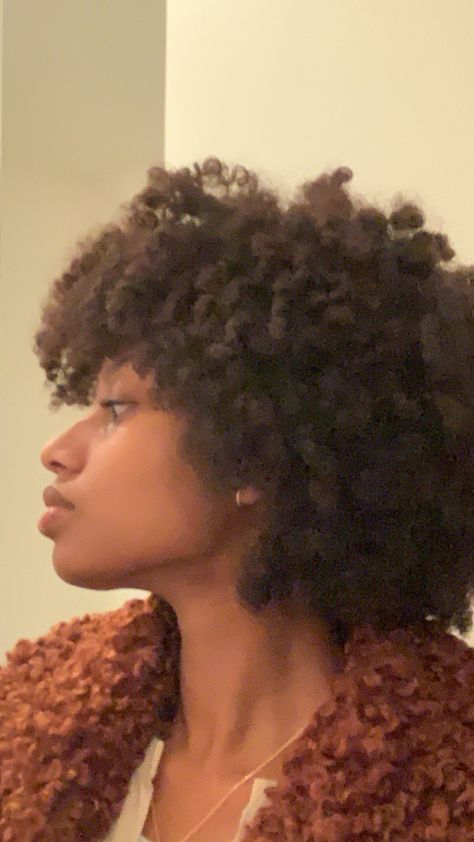 Black Hairstyles Side Profile, Afro Side Profile, Black Woman Side Profile, Black Side Profile, Side Curly Hairstyles, Woman Looking Down, Drag Art, Side Profiles, Side Character