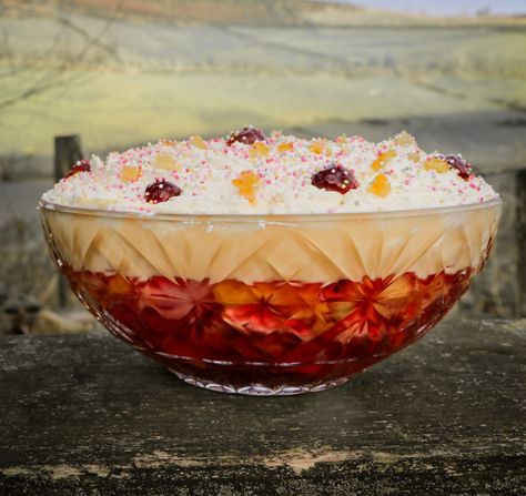 Scottish Trifle, Clootie Dumpling, Christmas Trifle Recipes, Traditional Scottish Food, Tattie Scones, Scotch Broth, Scottish Christmas, Scottish Dishes, Christmas Trifle