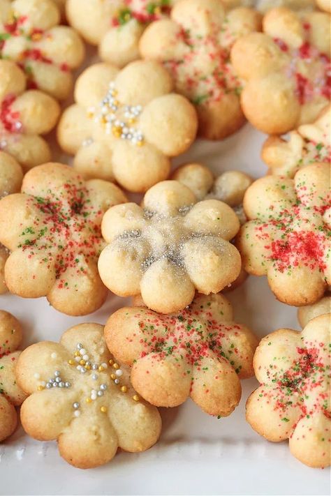 Grandma's Spritz Cookies are a family favorite! Buttery, pressed cookies with just a hint of sweetness and covered in sprinkles. Pressed Cookies, Spritz Cookie Recipe, Spritz Cookies, Festive Cookies, Family Favorites, Food Preparation, Low Calorie, A Family, Food Blogger