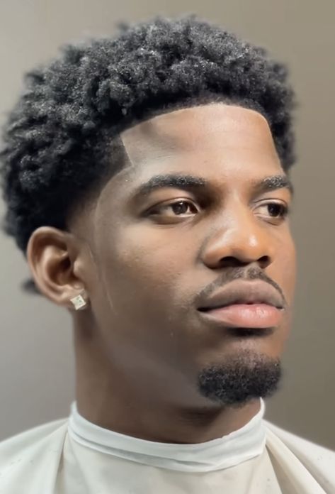 Black Men Low Taper Fade, Short Hair Taper Fade Black Men, Taper Black Men, Low Taper Fade Haircut Black, Tapered Hairline, Taper Fade Afro, Afro Fade Haircut, Afro Hair Fade, Fresh Haircuts