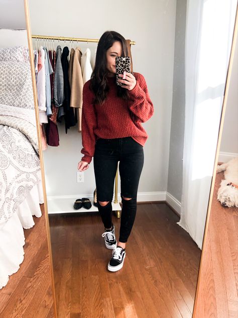 Sweater And Vans Outfit, Black Jeans And Chucks Outfit, Jeans And Vans Outfit Winter, Black Jeans Vans Outfit, Womens Vans Outfit Fall, Black Vans Work Outfit, Flannel And Vans Outfits, Work Outfits Women Vans, Dressy Vans Outfit