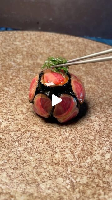 Plating Art Media on Instagram: "Plating sushi art 🍣 Featuring the outstanding chef Maruko. #sushi #sushitime #plating #platingskills #platinggoals #platingfood #culinary #culinarytalents #culinaryarts #chef" Sushi Plating, Ikura Sushi, Plating Food, Food Japanese, Sushi Time, Sushi Art, Art Media, Sushi Plate, Plate Art