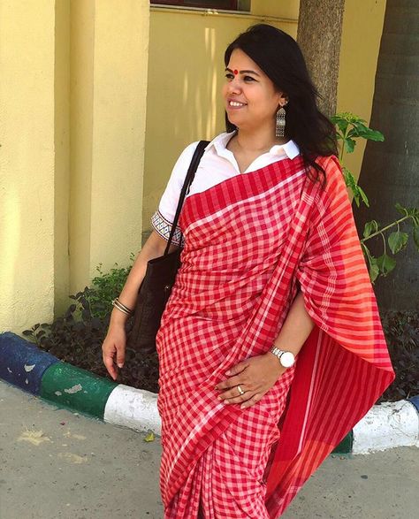 Gamcha Saree, Fusion Saree, Boutique Saree, Bengali Saree, Checks Saree, Saree Style, Cotton Saree Designs, Desi Wear, Simple Sarees