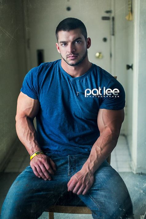 MuscleNerd Sexi Clothes, Pat Lee, Ripped Body, Fitness Photoshoot, Body Building Men, Male Poses, Muscular Men, Male Form, Men Model