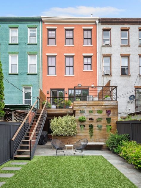 Brooklyn Backyard, Brick House Designs, New York Townhouse, Modern Deck, Brooklyn Brownstone, Bed Stuy, Wood Stairs, Multi Family Homes, Exterior Wood