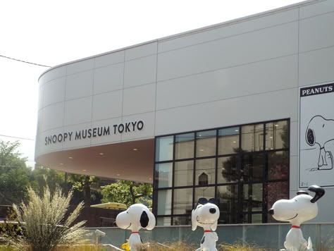 Snoopy Museum Tokyo, Snoopy Aesthetic, Snoopy Museum, Snoopy Baby, Baby Snoopy, Snoopy And Charlie Brown, Snoopy Images, South Korea Travel, Snoopy Pictures