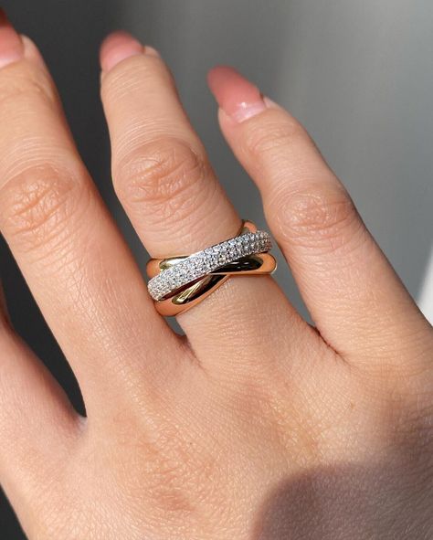 Crisscross Engagement Band Round Cut Moissanite Thick Wedding Band Gift For Her Thick Wedding Bands, Rolling Ring, Infinity Band, Trinity Ring, Pave Band, Yellow Gold Jewelry, Unique Wedding Bands, Ring Moissanite, Solid Gold Rings