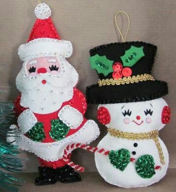 Kit 2848 Completed Vintage 1968 Bucilla Christmas Needlework kit Felting Fabric, Handmade Ornaments Christmas, Christmas Ornaments Felt, Vintage Bucilla, Christmas Applique Designs, Felted Christmas, Holidays Ideas, Xmas Photos, Kitsch Christmas