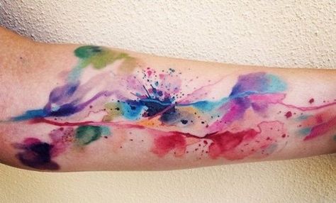 watercolor tattoos Grandfather Tattoo, Watercolour Tattoos, Tattoo Trend, Geniale Tattoos, Tatuaje A Color, Painting Tattoo, Home Tattoo, Ink Master, Rib Tattoo