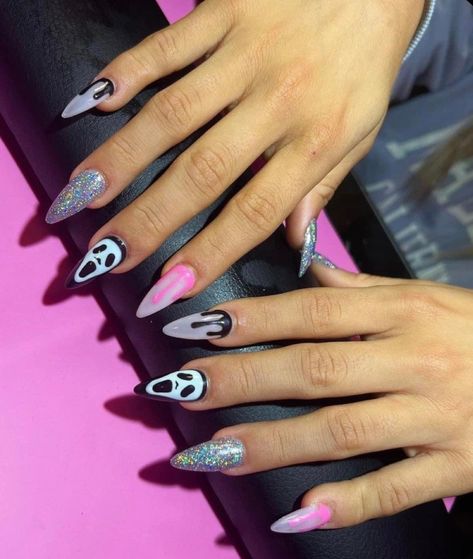 30th Nails Art Designs, 30th Birthday Nails, Ghostface Nails, Cut Dog Nails, Witchy Nails, Classy Nail, Punk Nails, Nail Designs Valentines, Grunge Nails