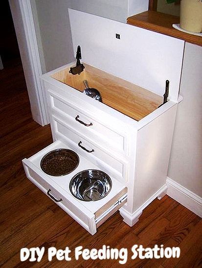 How to make a dog food storage and feeding station out of a dresser. Hamper Cabinet, Dog Food Station, Pet Feeding Station, Dog Feeding Station, Diy Dog Food, Pet Food Storage, Clutter Free Home, Dog Food Storage, Feeding Station