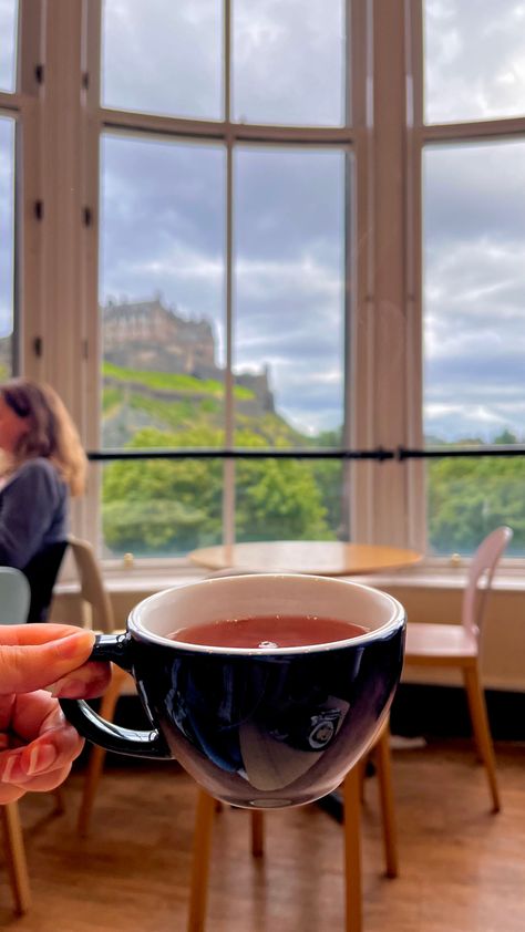 waterstones in edinburgh has it all: comfortable chairs, wonderful view of the castle, tea and books Rainy Edinburgh, Rain In Edinburgh, Edinburgh Princes Street, Princes Street Edinburgh, The Vennel Edinburgh, Tea And Books, Comfortable Chair, Edinburgh, Scotland