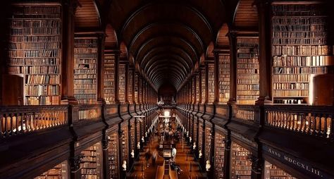 Library Aesthetic Landscape, Cottagecore Aesthetic Wallpaper, Library Wallpaper, Harry Potter Wallpaper Backgrounds, Hogwarts Library, Library Icon, Aesthetic Landscape, Funny Morning Pictures, Beautiful Library