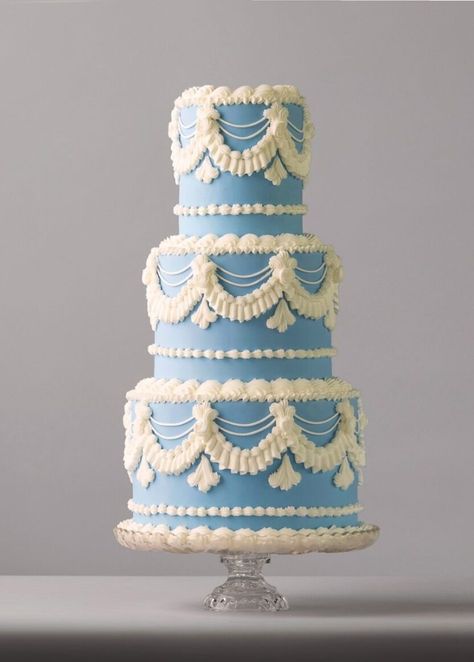 White Lambeth Cake, California Cake, Two Tier Lambeth Cake, Healthy Baking Alternatives, Blue Lambeth Cake, Lambeth Cakes, Sugar Free Pastries, Lambeth Wedding Cake, Pink And Blue Lambeth Cake