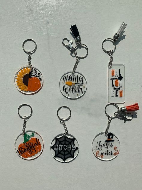 Fall Keychain, Witch Keychain, Pumpkin Keychain, Halloween Keychain, Keychain Ideas, Blue Keychain, Etsy Diy, Halloween Store, Acrylic Keychains