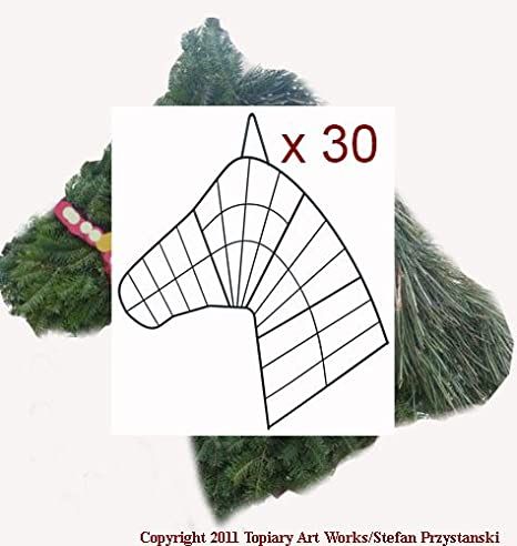 Horse Head Wreath Tutorial, Horse Head Wreath, Fresh Christmas Wreath, Horse Wreaths, Living Wreath, Horse Country, Burlap Christmas Wreath, Indoor Wreath, Head Wreath