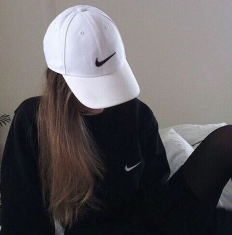 Pinterest: IsisIrving ☼ ☾ Nike Shoes, A Woman, Nike, Bed, Hair, White, Black