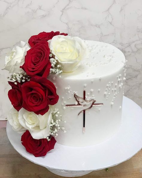 Cake For Confirmation, Confirmation Cakes Catholic, Confirmation Cake Ideas, Confirmation Cake, Catholic Confirmation, Confirmation Party, Confirmation Cakes, Red Cake, Baptism Cake