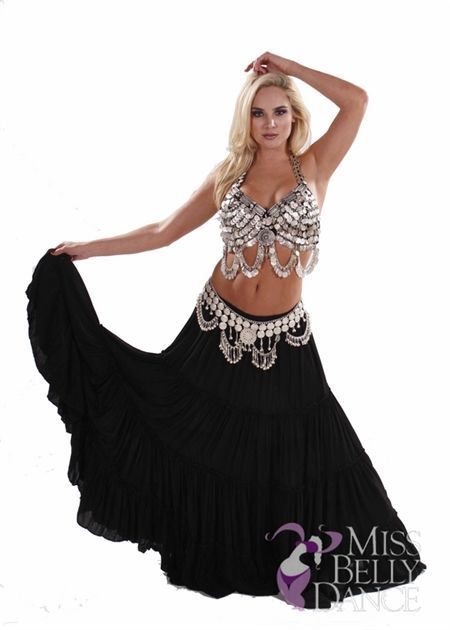 Shimmer Spin Bellydance Costume MissBellyDance.com - I only wish this came in more colors and that the top was a criss-cross ring halter style. Dancing Exercise, Dancing Workout, Professional Costumes, Dancing Outfits, Belly Dancer Costumes, Dance Store, Skirt Costume, Belly Dancing Classes, Belly Dancing Workout