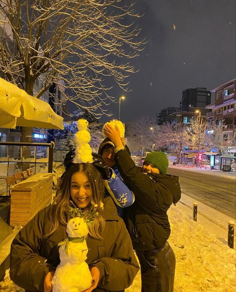 Mode Au Ski, Photos Bff, 사진 촬영 포즈, Winter Inspo, I Love Winter, Christmas Feeling, Winter Love, Winter Pictures, Winter Wonder