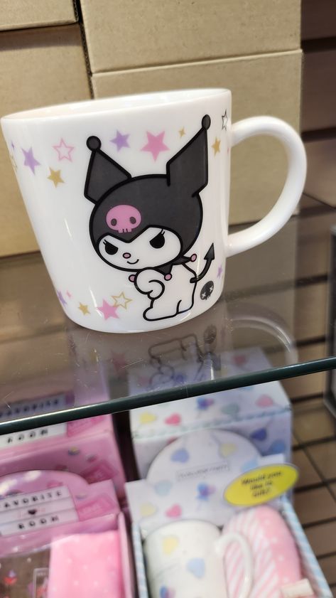 Kuromi Pottery Painting, Iphone Wallpaper Pokemon, Kuromi Room, Hello Sticker, Sublimation Ideas Projects Inspiration, City Club, Cup Art, Cute Cups, Dorm Room Decor