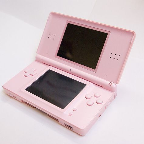 Pink Nintendo Ds, Pink Nintendo, Nintendo Lite, Video Game Aesthetic, Chiaki Nanami, Nintendo Ds Lite, Game Aesthetic, Goodbye Despair, Ds Lite