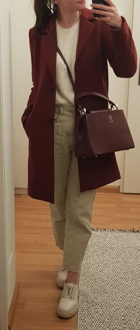 Wine Red Coat Outfit, Wine Trench Coat Outfit, Wine Jacket Outfit, Wine Coat Outfit, Wine Red Outfit Ideas, Burgundy Trench Coat Outfit, Burgundy Sweatpants Outfit, Red Wool Coat Outfit, Burgundy Coat Outfit