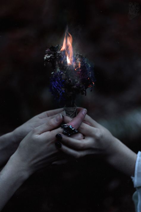 #ritual #witchcraft #hands #darkness #forestwitch #blackmagic #natalieina Ritual Witchcraft, Witchcraft Shop, Nature Picture, Jpeg Images, Creatures Of The Night, Artist On Instagram, Dark Forest, Coven, Black Magic