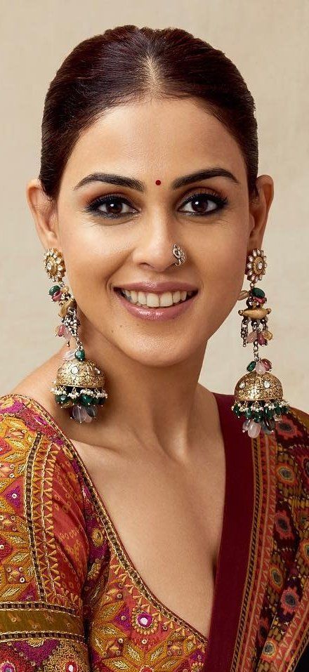 Genelia Dsouza Hot, Genelia Dsouza, Police Outfit, Genelia D'souza, Karisma Kapoor, Vintage Bollywood, Ethnic Outfits, Fashion Photography Poses, Actress Photos