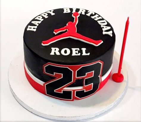 Jordan Cakes Birthdays, Michael Jordan Cake Ideas, Miami Heat Birthday Cake, Michael Jordan Party Ideas, Michael Jordan Birthday Cake, Jordan 23 Cake, Jordan Cake Ideas, Air Jordan Birthday Cake, Jordan Birthday Cake