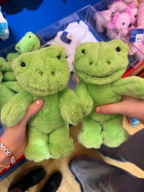 build a bear frogs medium friendship frog stuffed animal Small Build A Bear Frog, Build A Bear Mini Frog, Build A Bear Frog Collection, Spring Green Frog Build A Bear Aesthetic, Matching Build A Bears, Build A Bear Frog Aesthetic, Frog Build A Bear, Bab Frogs, Build A Bear Frog