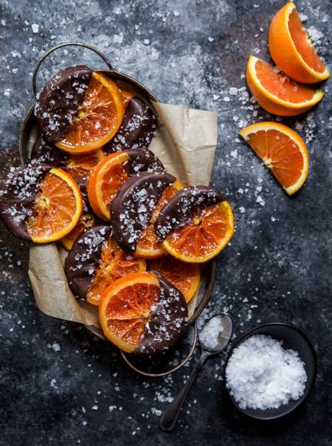 5 Ingredient Desserts, Candied Orange Slices, Dark Chocolate Recipes, Orange Dessert, Budget Christmas, Candied Orange, Dipped In Chocolate, Slices Recipes, Dessert Ingredients