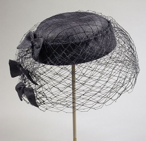 Pillbox Hat, James Galanos (United States, born 1924): ca. 1958-1959, California, straw, net.  | LACMA Collections Pillbox Hat With Veil, Hat With Veil, Vintage Hat Boxes, Antique Accessories, Fedora Hat Women, Elegant Hats, Cocktail Hat, Pillbox Hat, Millinery Hats